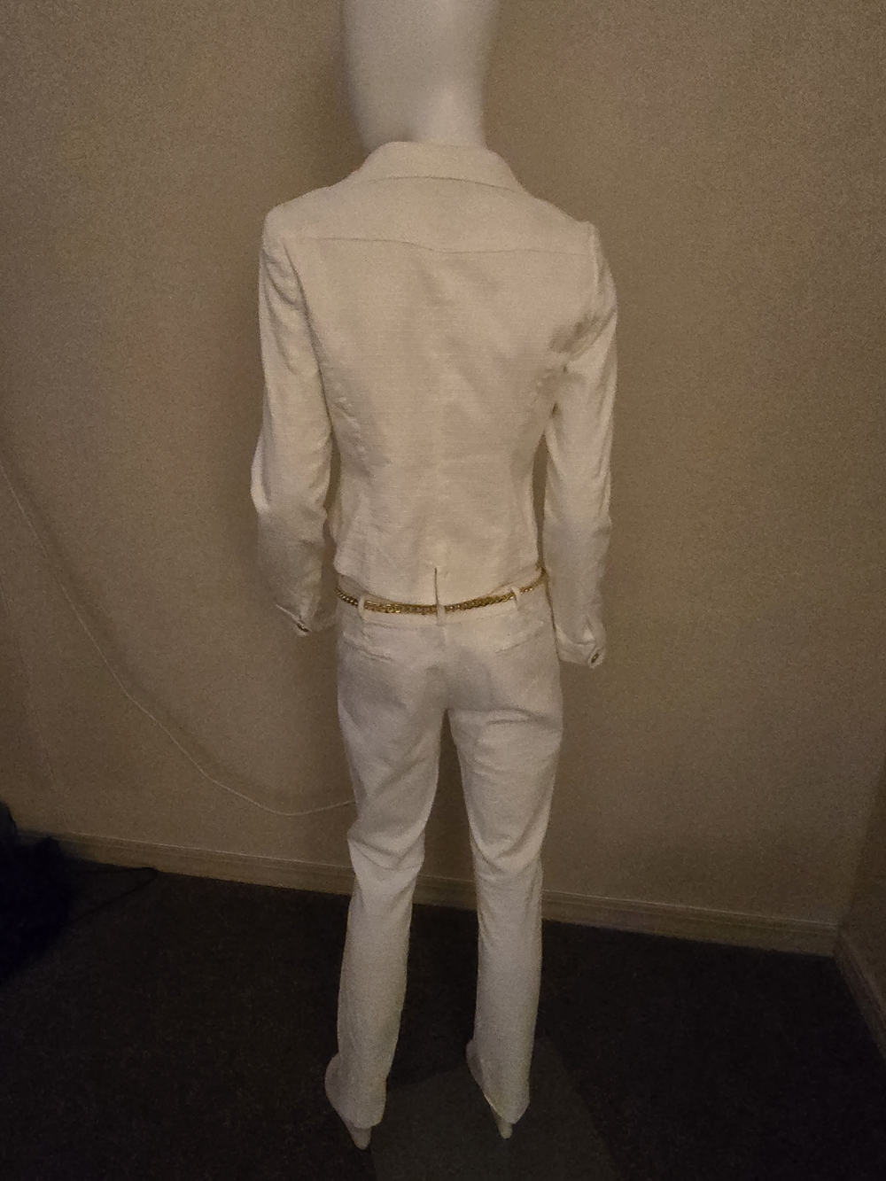 RAMPAGE Cropped Double-Breasted White Tailored Jacket and Pants SeT - Picture 3 of 7